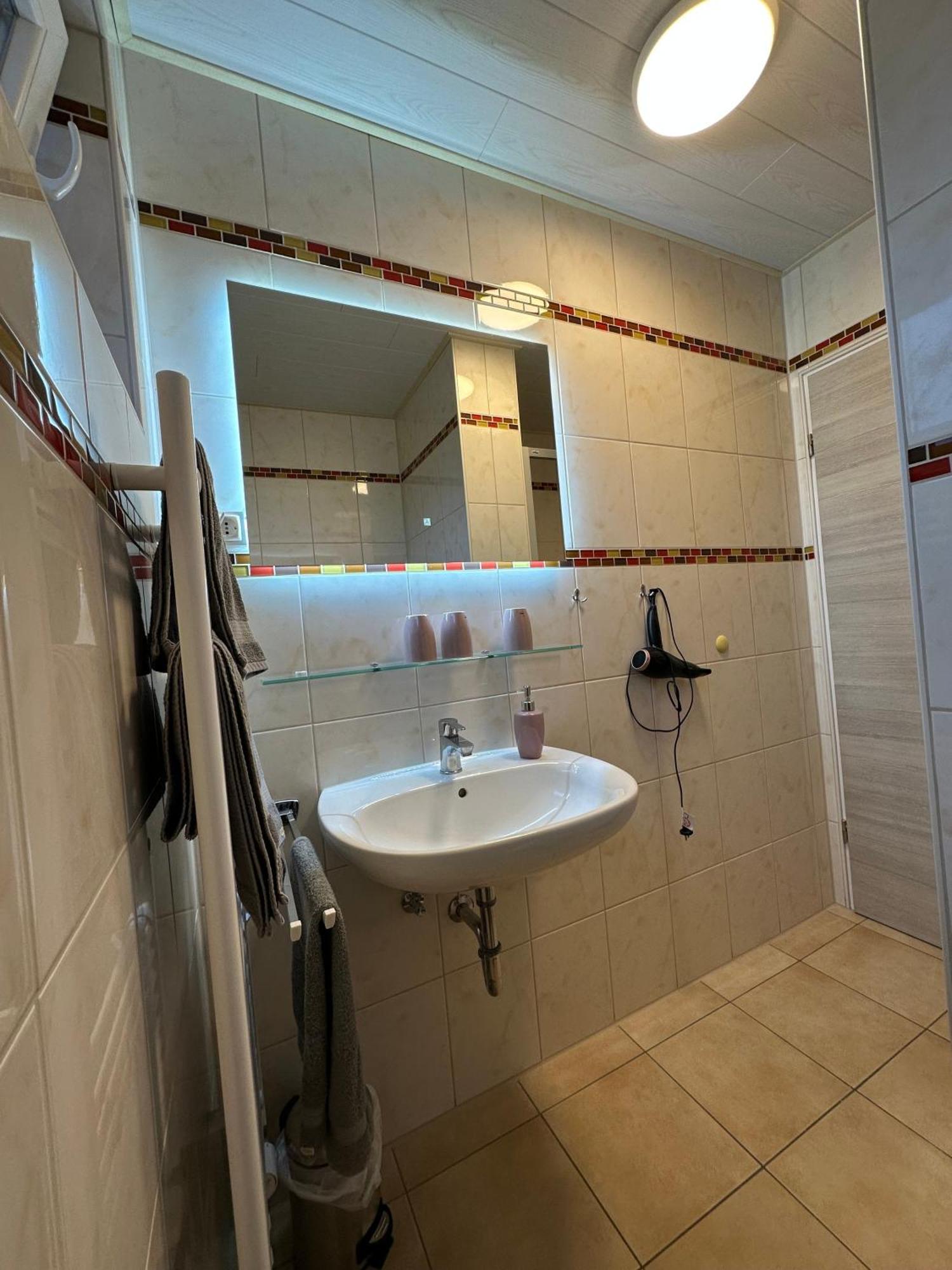 Ferienwohnung Haus Boje "Knurrhahn" Neuharlingersiel Ngoại thất bức ảnh